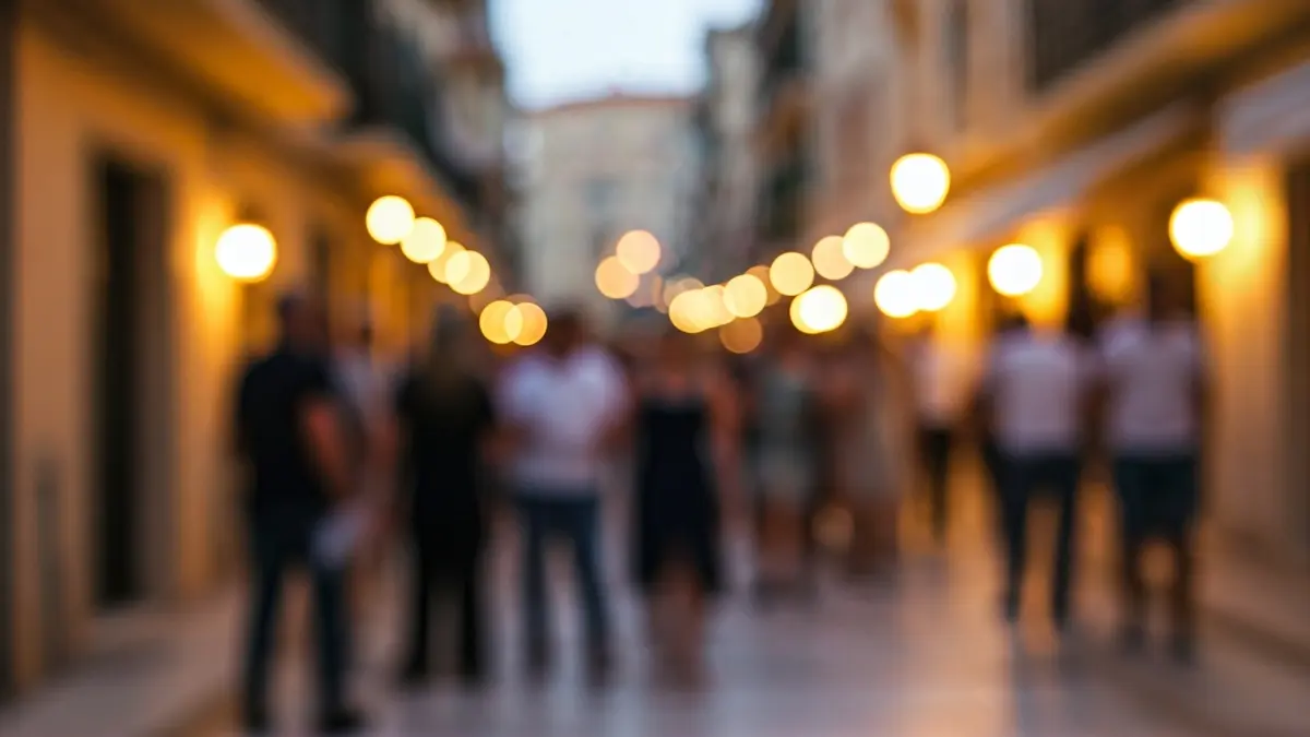 Imatge genèrica d'una festa popular amb gent i confeti.