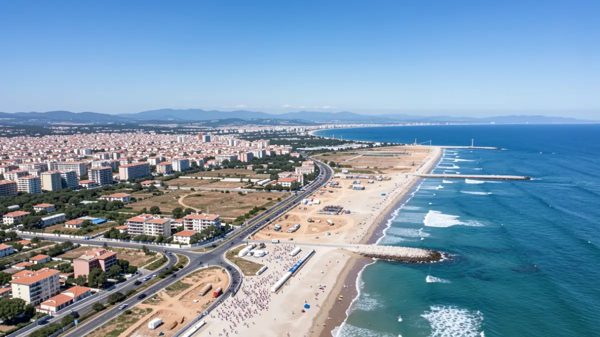 Vista aérea de la costa de Burriana con desarrollo urbanístico.